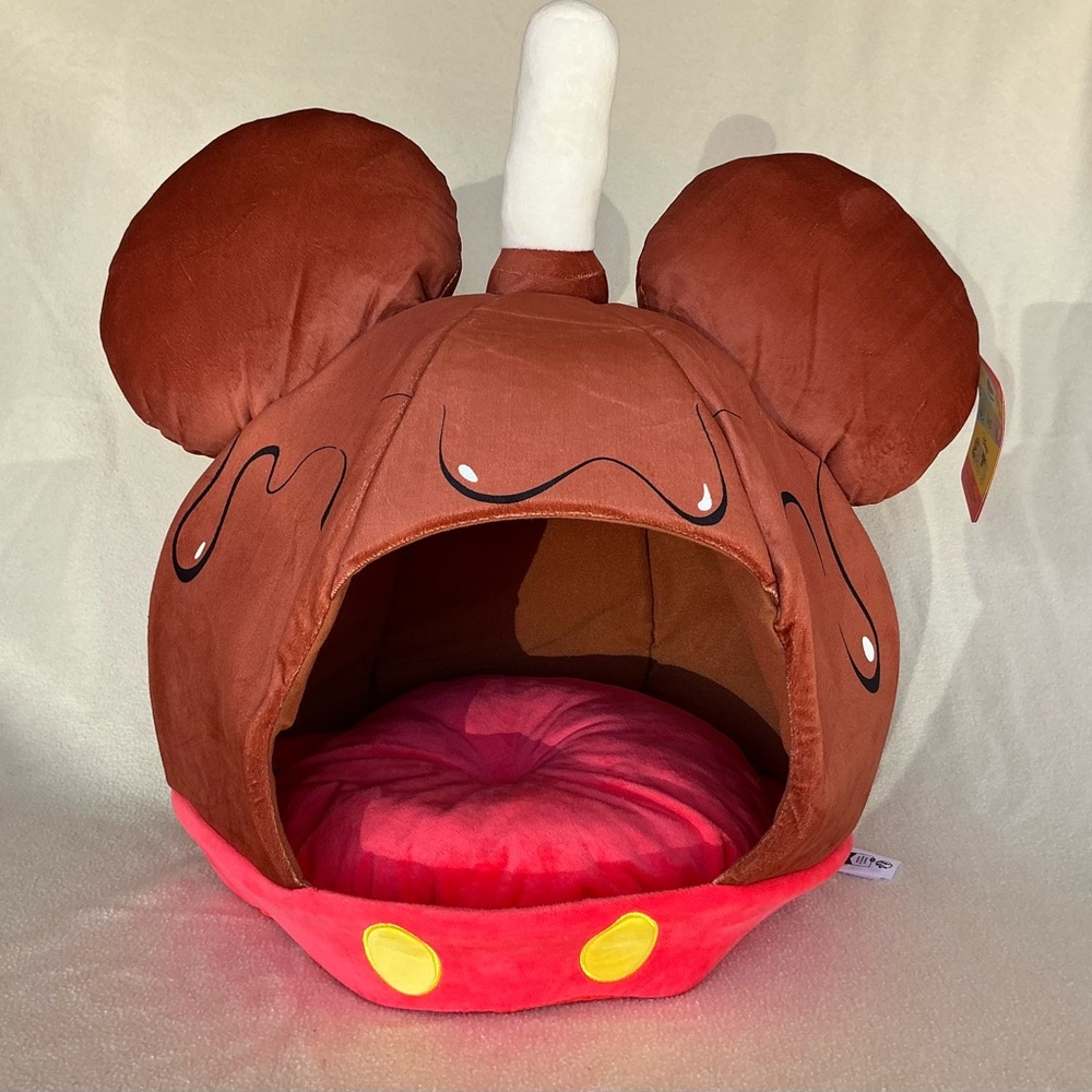 Disney  Pet Bed Candy Apple theme
